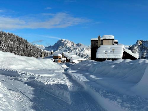  Casa Pisolo Falcade, Ferienwohnung in Falcade