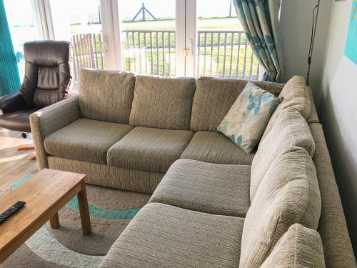 56 Waterside Park Lowestoft - main image