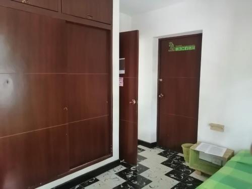 Selvática Alojamiento Eco – Medellin, VT
