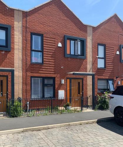 Kay's Place - Modern 3 Bed, Salford, Greater Manchester