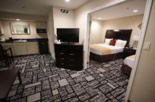 Best Western PLUS Meridian Inn Suites Anaheim Orange