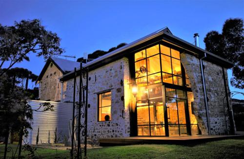 The Old Chaff Mill Organic Vineyard Retreat Sellicks Hill