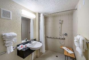 2 Double Beds, Mobility Accessible Room, Bathtub w/ Grab Bars, Non-Smoking