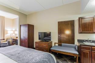 Comfort Suites Pineville - Ballantyne Area