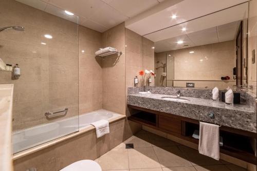 Suha Creek Hotel Apartment, Waterfront Jaddaf, Dubai - image 3