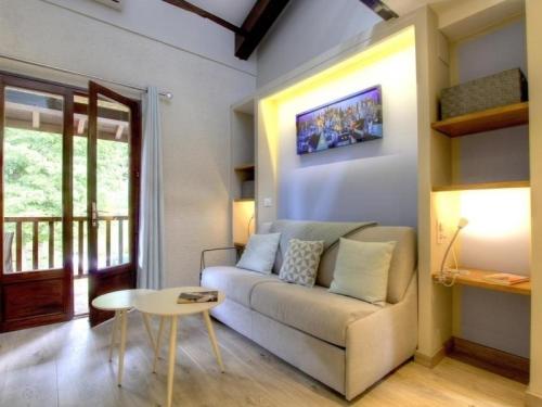 Gîte Ambronay, 4 pièces, 12 personnes - FR-1-493-330 gîte à louer Championnière