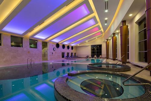 Peldbaseins, Hotel Vesna in Truskavets