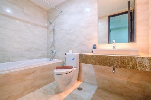 Cozy Stay @ Strategic Place 2BR Menteng Park Apartment By Travelio - image 4