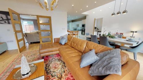 Luxurious 5 Bedroom Family House By Srk Serviced Accommodation Peterborough, , Cambridgeshire