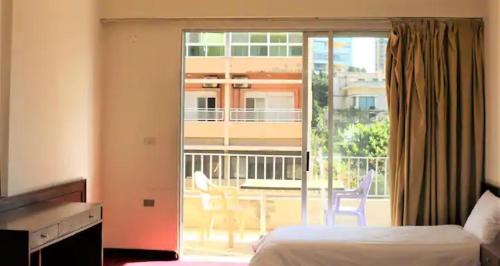 Universal Residence