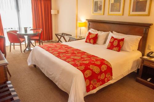 亞卡萊賭場飯店 (Hotel Casino Acaray) in 埃斯特城