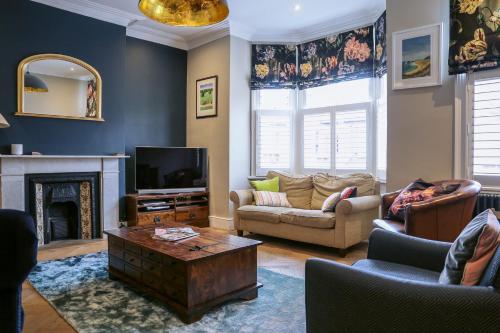 Clapham Old Town Maisonette, Clapham, London