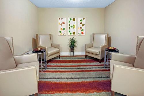 MainStay Suites Northbrook Wheeling in Wheeling, USA
