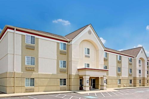 . MainStay Suites Cincinnati Blue Ash