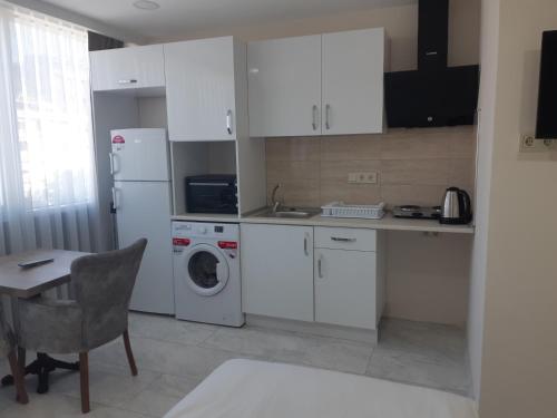 Mia Suite - image 5
