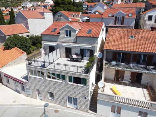 House Racic, Bol (foto 3)