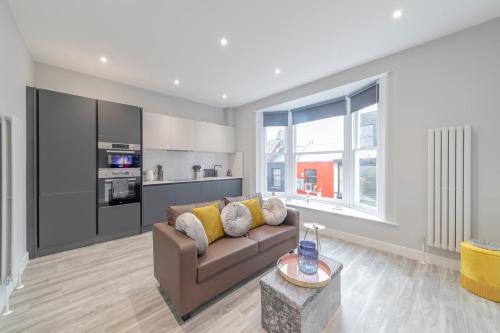 Designer 1bed central Brighton - image 6