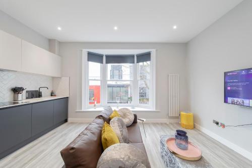 Designer 1bed central Brighton - image 9