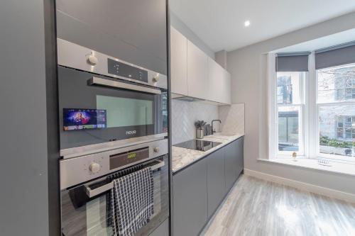 Designer 1bed central Brighton - image 7