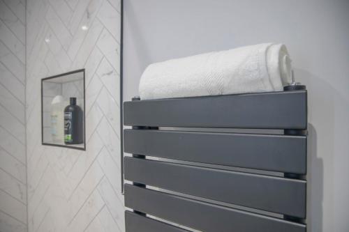 Designer 1bed central Brighton - image 12