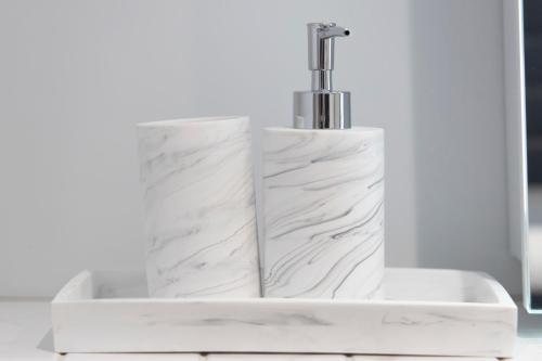 Designer 1bed central Brighton - image 11