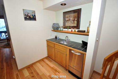 Golf Course Townhome - image 2