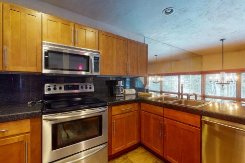 Pitkin Creek Park - image 6