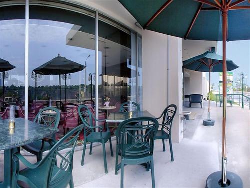 balkon/terras, Travelodge by Wyndham Niagara Falls Fallsview near Niagara Fallsview Casino