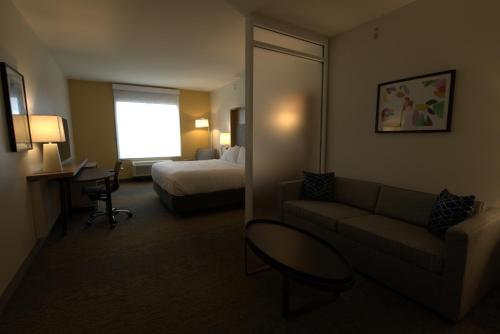 Holiday Inn & Suites - Hopkinsville - Convention Ctr, an IHG Hotel