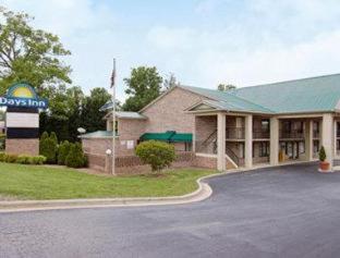 Days Inn by Wyndham Conover-Hickory