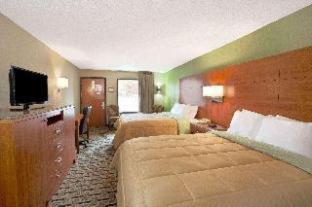 Days Inn by Wyndham Conover-Hickory