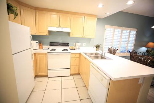 Deluxe Two-Bedroom Suite Lodge - East Campus