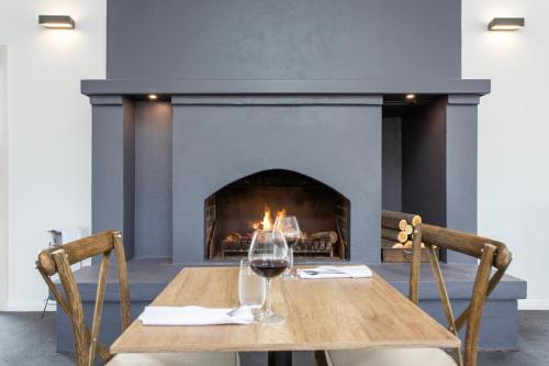 Restaurant, Sanctuary Inn on Westernport in Hastings / Tyabb