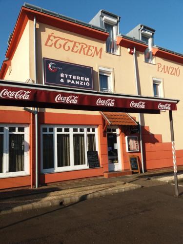  Center PANZIÓ, Unterkunft in Kozármisleny