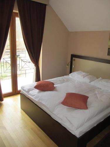 Apartments Manjan in Krasno Poļje
