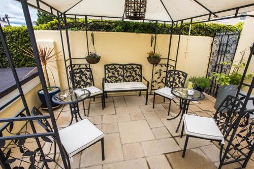 Riviera Lodge Hotel - image 12