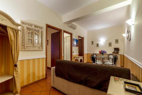San Pietro Cozy Apartment with Terrace!, Рим (фото 7)