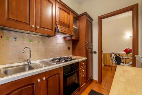 San Pietro Cozy Apartment with Terrace!, Рим (фото 4)