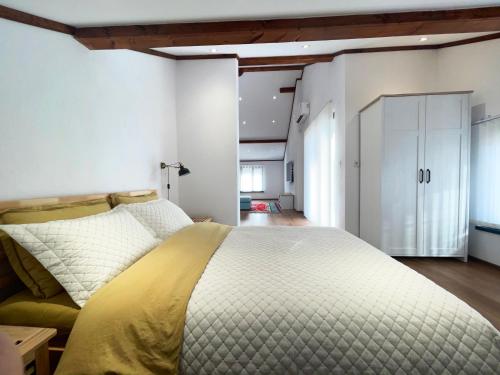 Stylish loft studio with great view to Ardino, Ardino (фото 5)