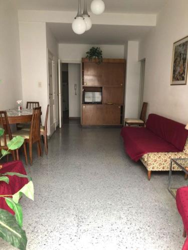 Excelente depto. para 5 personas. Zona ideal !!