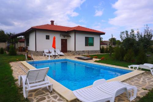 Вила Едем - Villa Edem - Beach Bolata Area