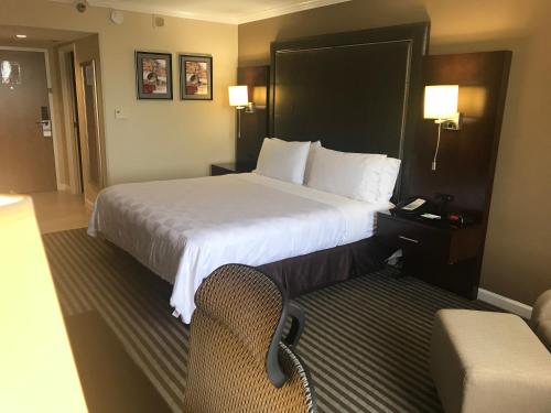 Holiday Inn Orlando East-UCF Area, an IHG Hotel