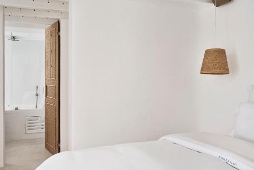 Little Venice Suites - image 9