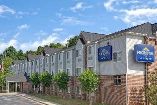 Microtel Inn & Suites by Wyndham Charlotte/University Place