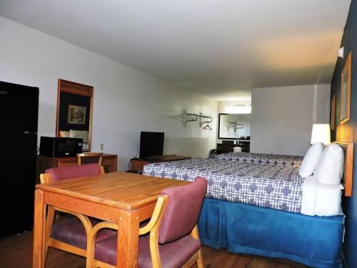 Riata Inn - Rankin in Iraan