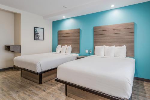 Queen Room with Two Queen Beds