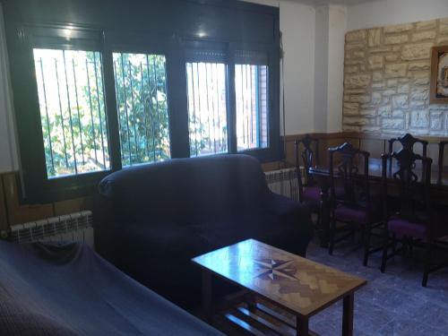 Spacious Holiday Home in Esparreguera with Balcony gîte à louer Rellinars