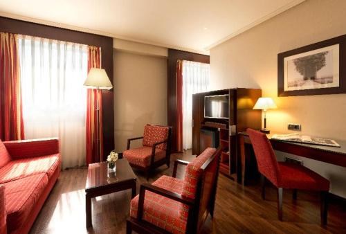 Hotel Sevilla Center, Seville (photo 8)