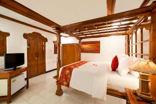 Bali Taman Lovina Resort & Spa Suites