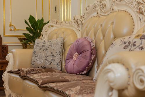 Cẩm Bình Hotel - 로비